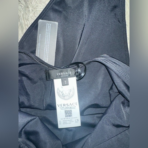 Versace Medusa Greek Key Pattern Swimsuit - Size 1 - Picture 2 of 7